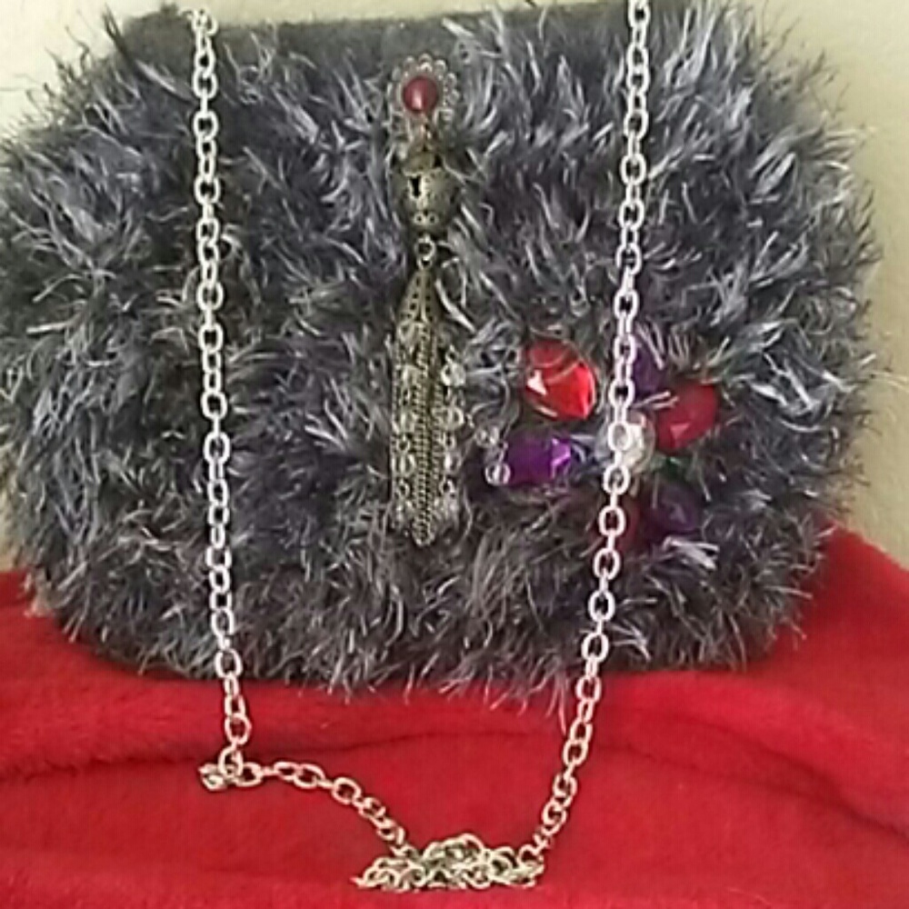 HAND BAG  NWOT